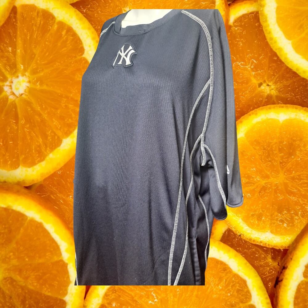 Majestic Men's Navy New York Yankees Thermal Knit Pullover Sweatshirt Size XL